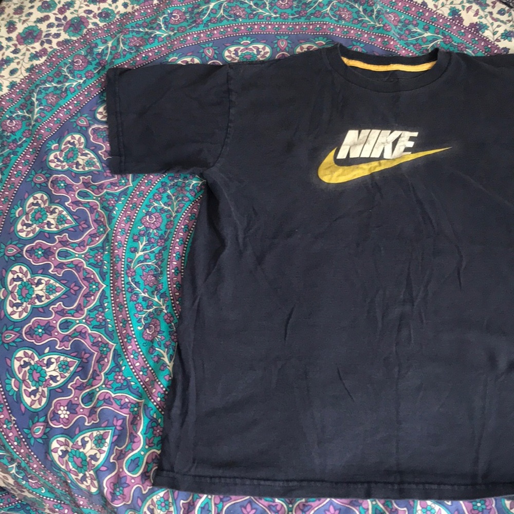 Nike t shirt